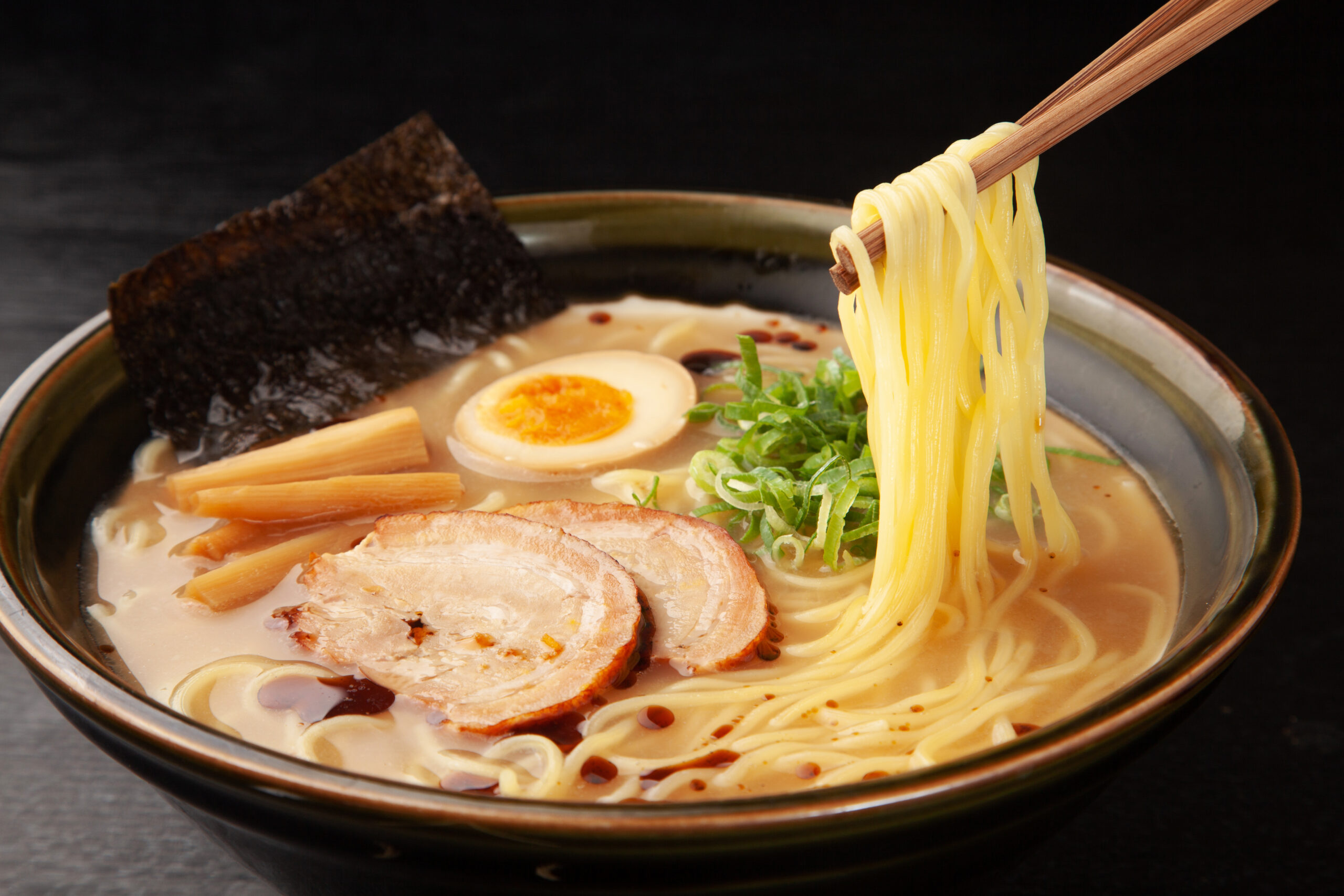 豚骨醤油ラーメン
